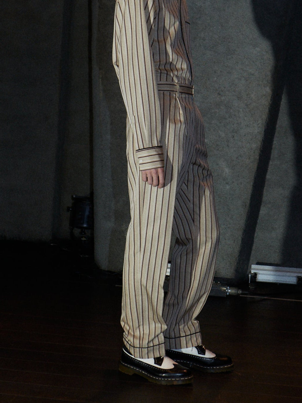 【PRE ORDER 2BUY 10%OFF】PINSTRIPE PAJAMA PANTS【BEIGE×RED】